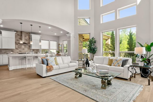 18 Trailing Lantana Place, The Woodlands, TX 77354