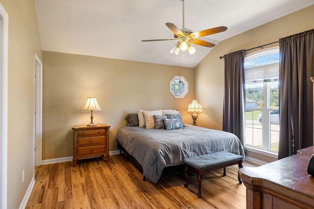 1705 Luther Ave, Lawrenceburg, TN 38464
