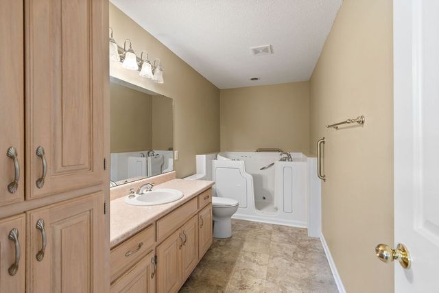 1705 Luther Ave, Lawrenceburg, TN 38464