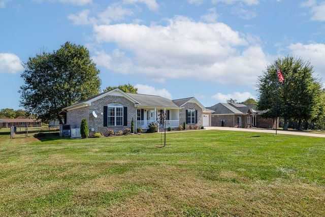 1705 Luther Ave, Lawrenceburg, TN 38464