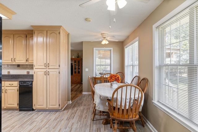 1705 Luther Ave, Lawrenceburg, TN 38464