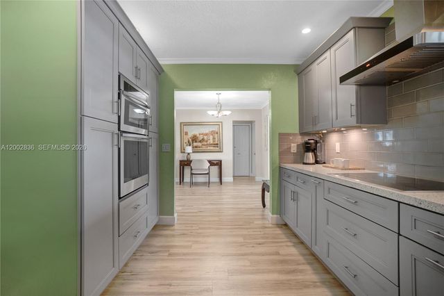 2310 De Soto Dr, Miramar, FL 33023