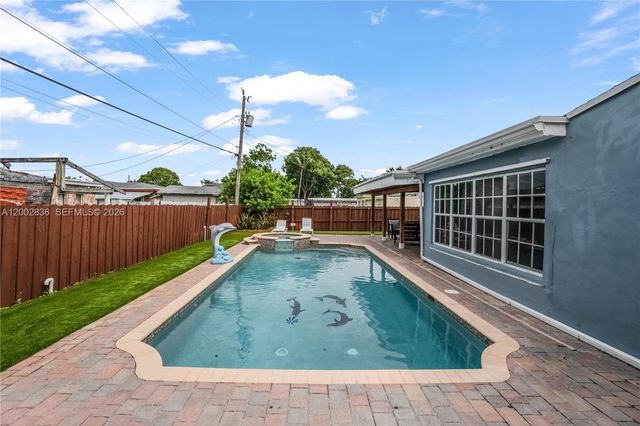 2310 De Soto Dr, Miramar, FL 33023