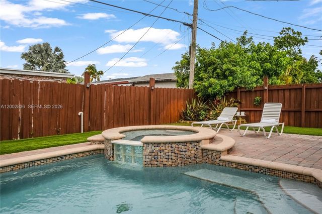 2310 De Soto Dr, Miramar, FL 33023