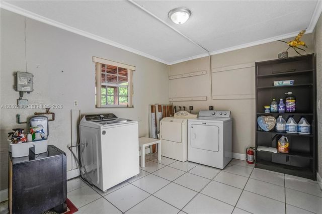 2310 De Soto Dr, Miramar, FL 33023