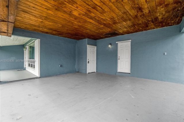 2310 De Soto Dr, Miramar, FL 33023