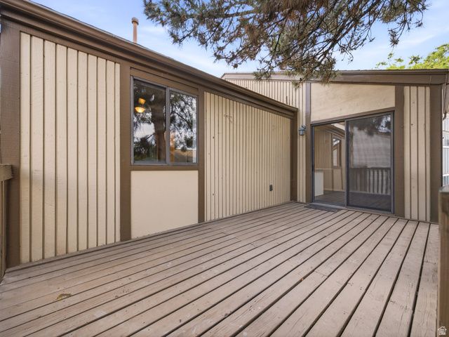 2450 W HARD ROCK DR, Taylorsville, UT 84129