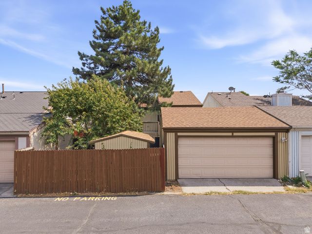 2450 W HARD ROCK DR, Taylorsville, UT 84129