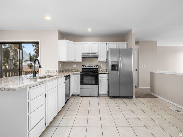 2450 W HARD ROCK DR, Taylorsville, UT 84129