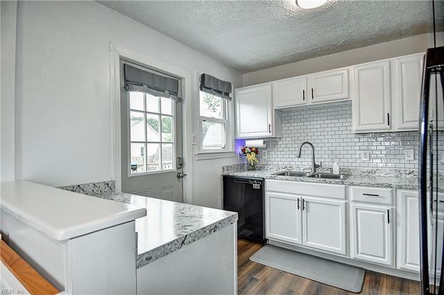 617 Hudson Ter, Newport News, VA 23605