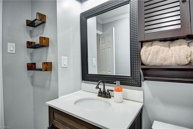 617 Hudson Ter, Newport News, VA 23605