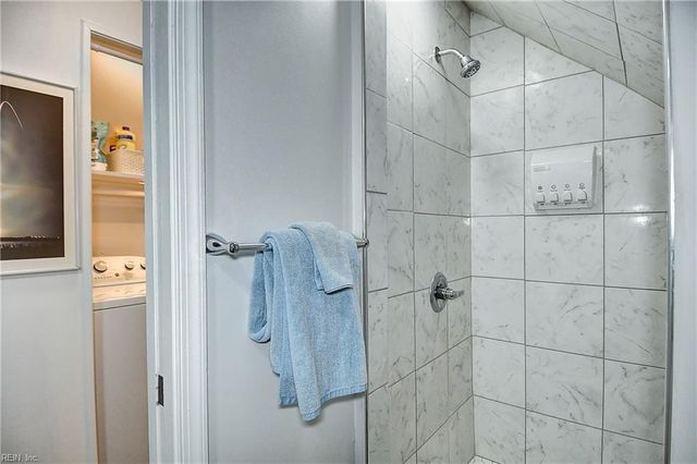 617 Hudson Ter, Newport News, VA 23605