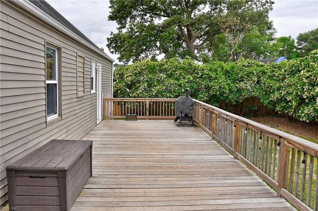 617 Hudson Ter, Newport News, VA 23605