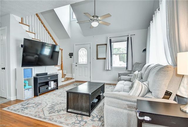 617 Hudson Ter, Newport News, VA 23605