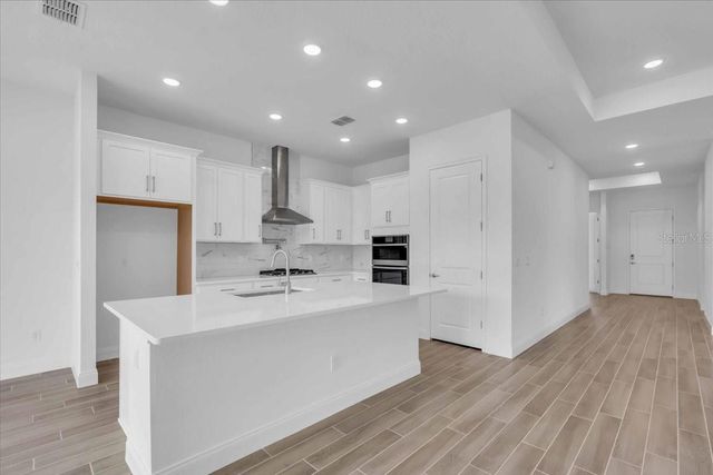 2302 LONE TREE BEND, Zephyrhills, FL 33541