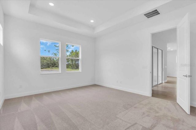 2302 LONE TREE BEND, Zephyrhills, FL 33541