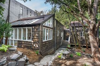 9521 25th Avenue NW, Seattle, WA 98117