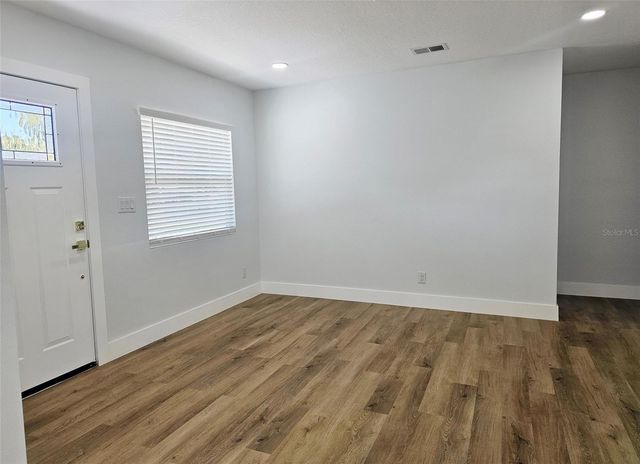 6405 N HALE AVENUE, Tampa, FL 33614