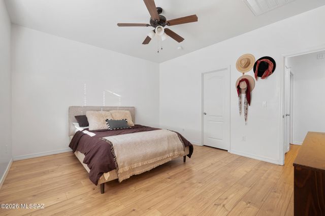 14139 N Dart Point Way, Marana, AZ 85658