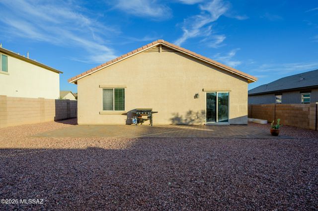 14139 N Dart Point Way, Marana, AZ 85658