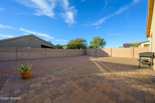 14139 N Dart Point Way, Marana, AZ 85658