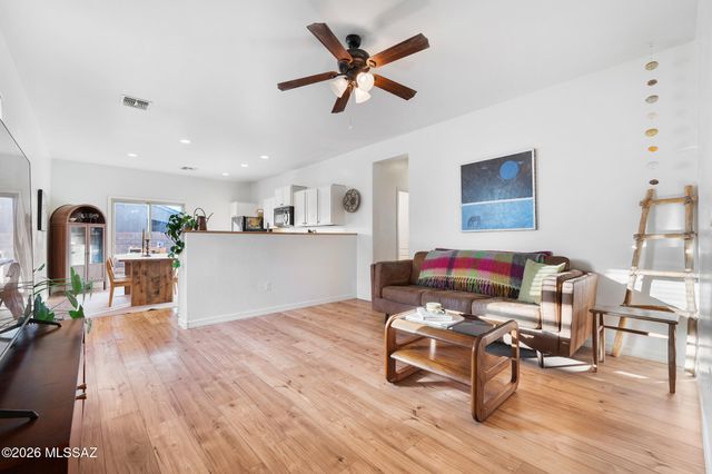 14139 N Dart Point Way, Marana, AZ 85658