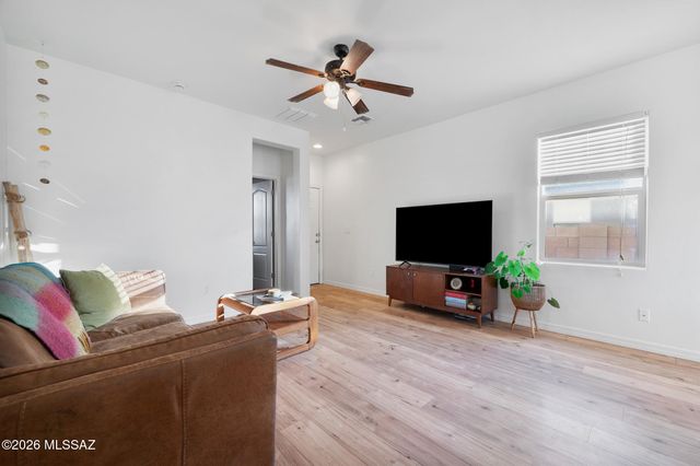 14139 N Dart Point Way, Marana, AZ 85658