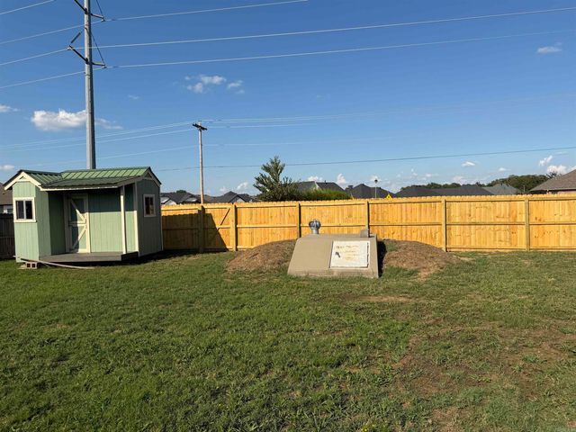 2430 Apple Blossom, Conway, AR 72034