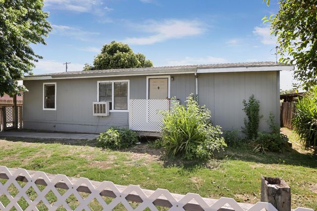 415 S Cardinal Ave, Stockton, CA 95215