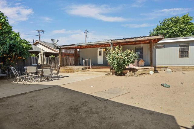 415 S Cardinal Ave, Stockton, CA 95215