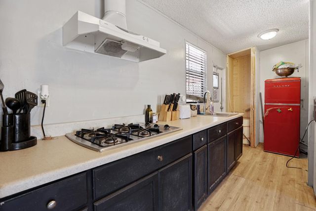 415 S Cardinal Ave, Stockton, CA 95215