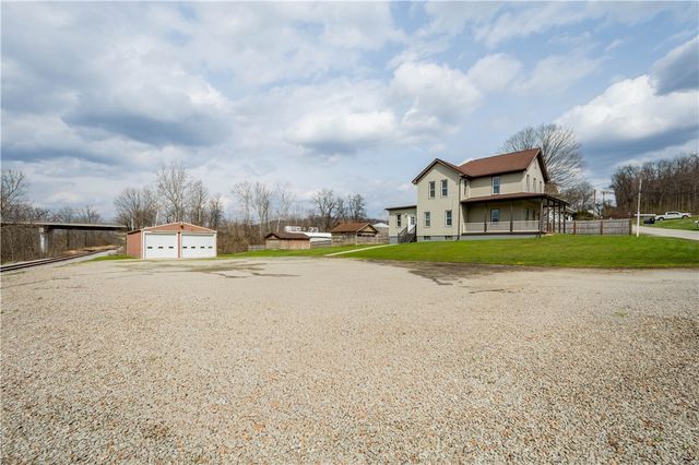19 Old Monongahela Pike, Somerset Twp, PA 15330