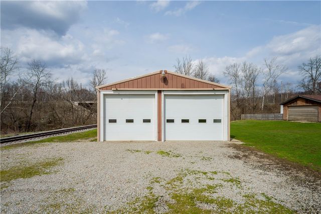 19 Old Monongahela Pike, Somerset Twp, PA 15330
