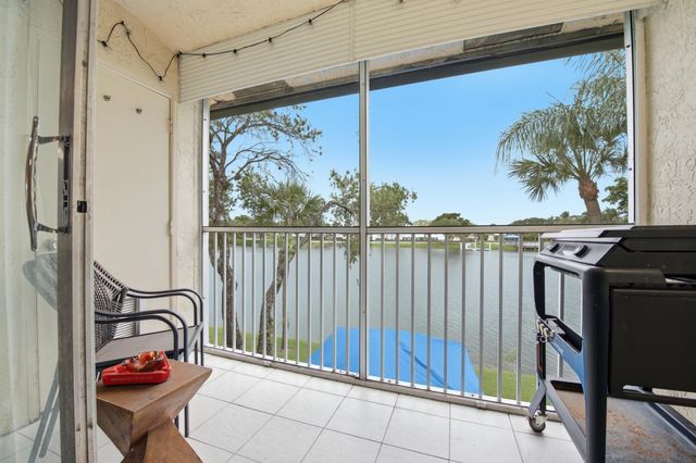 5501 Lakeside Drive 207, Margate, FL 33063
