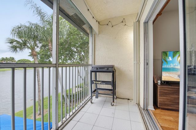 5501 Lakeside Drive 207, Margate, FL 33063