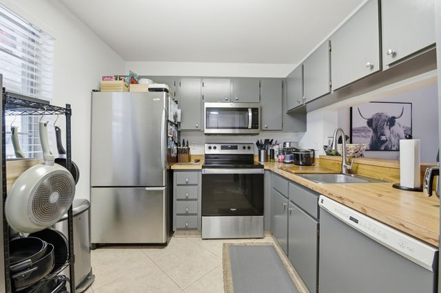 5501 Lakeside Drive 207, Margate, FL 33063