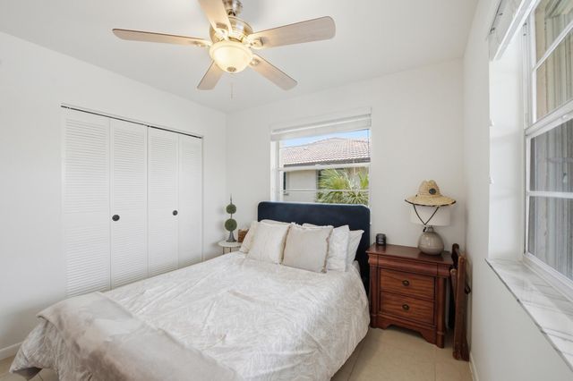 5501 Lakeside Drive 207, Margate, FL 33063