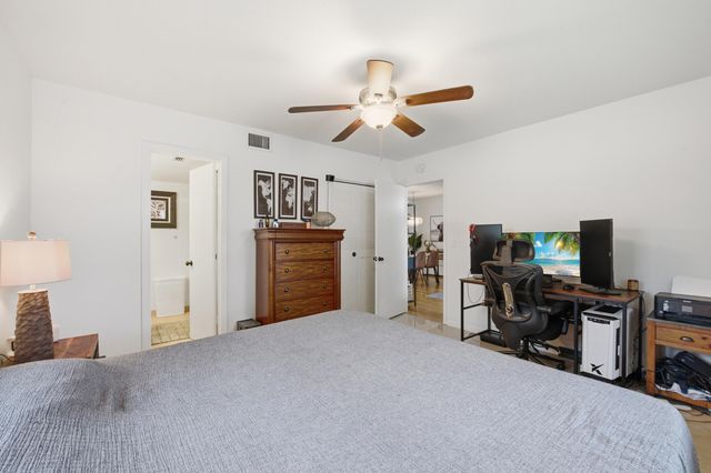 5501 Lakeside Drive 207, Margate, FL 33063