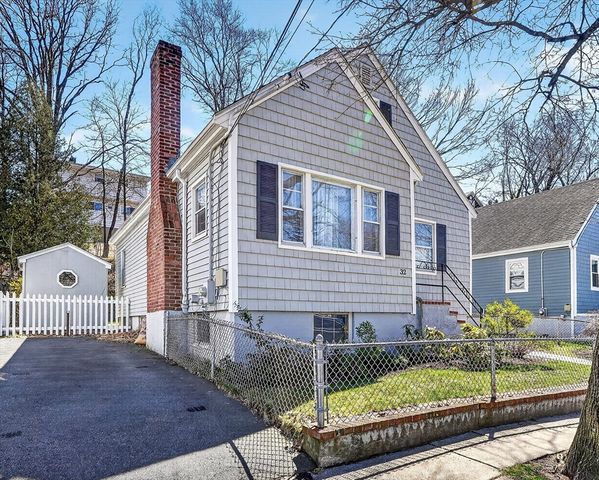 32 Vogel Street, Boston, MA 02132