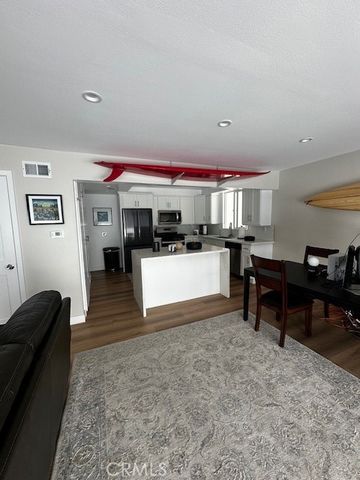 4704 Seashore Drive, Newport Beach, CA 92663