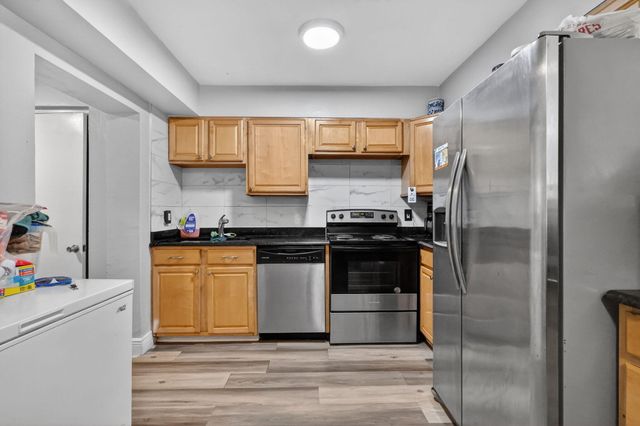 831 30th Court, West Palm Beach, FL 33407