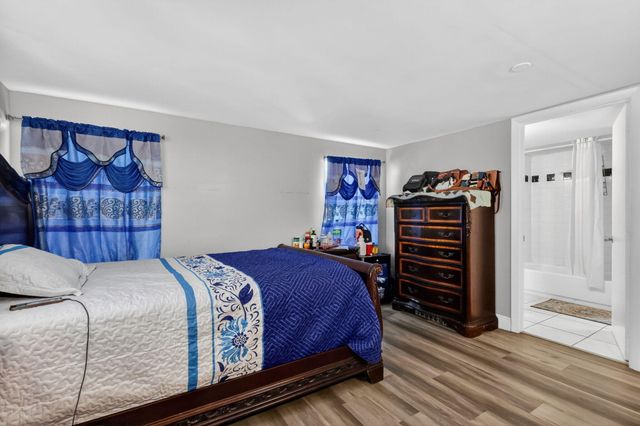 831 30th Court, West Palm Beach, FL 33407