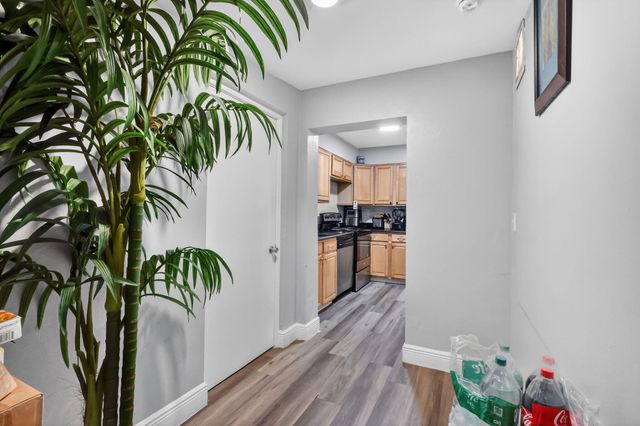 831 30th Court, West Palm Beach, FL 33407