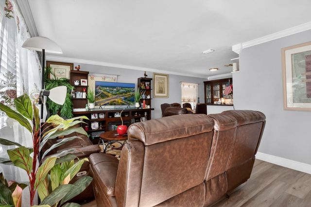 831 30th Court, West Palm Beach, FL 33407