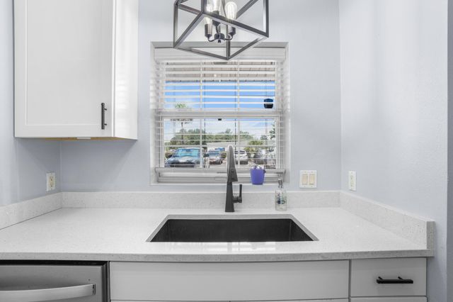 4270 Calinda Ln 311, Niceville, FL 32578