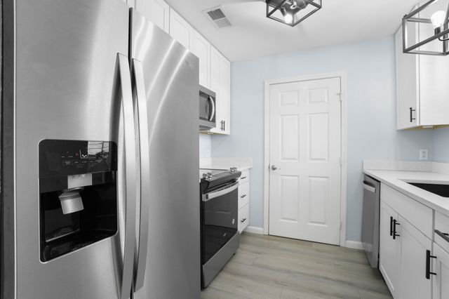 4270 Calinda Ln 311, Niceville, FL 32578