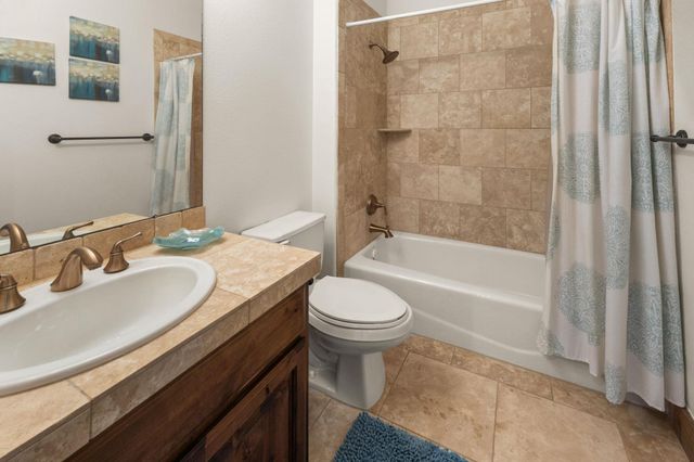 2804B Lohmans Ford RD, Lago Vista, TX 78645