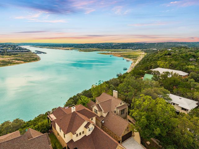 2804B Lohmans Ford RD, Lago Vista, TX 78645