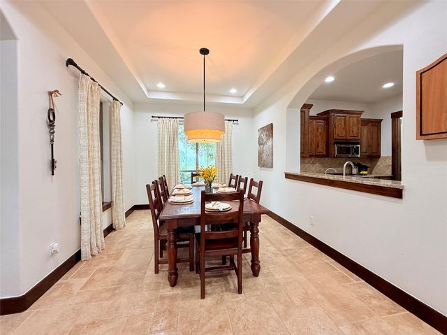 2804B Lohmans Ford RD, Lago Vista, TX 78645