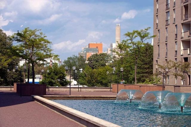 99 Pond Ave 702, Brookline, MA 02445